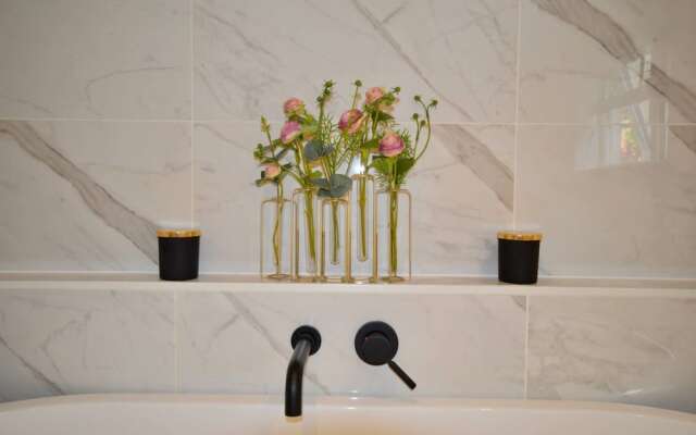 Elegant Bristol Garden Flat By The Arches