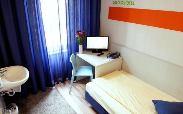 Colour Hotel