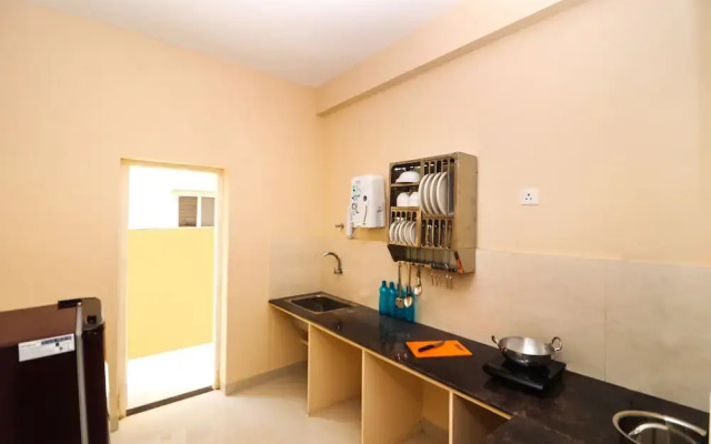 OYO 27826 Home Graceful Stay Near Airport