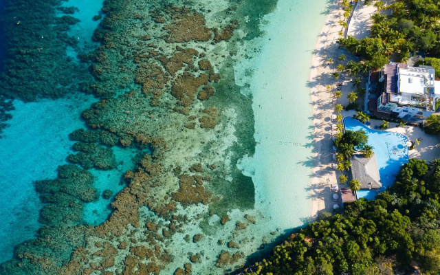 Kimpton Grand Roatan Resort And Spa by IHG