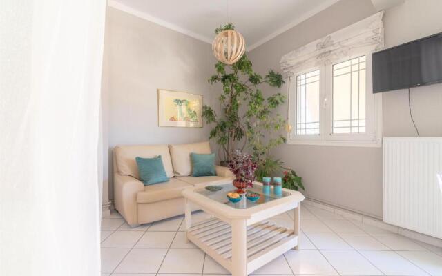 Life on Canvas Central Family Apartment
