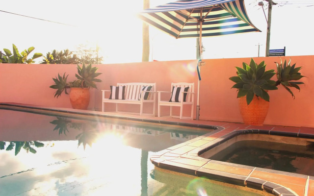 Camden Motor Inn