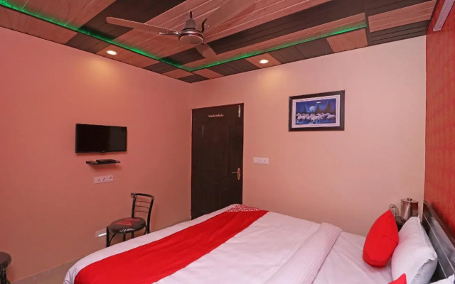 S.J Hotel's by OYO Rooms