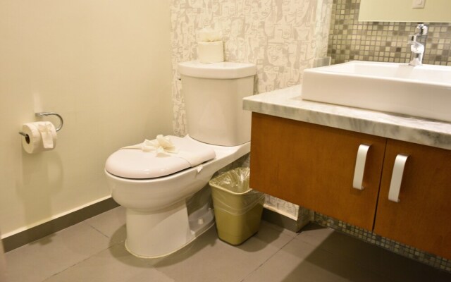 Lunada 115 by iMexico