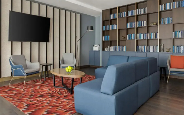 Renaissance Newark Airport Hotel