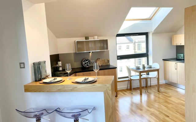 Edinburgh Penthouse 101