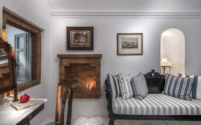 Aigialos Luxury Traditional Houses