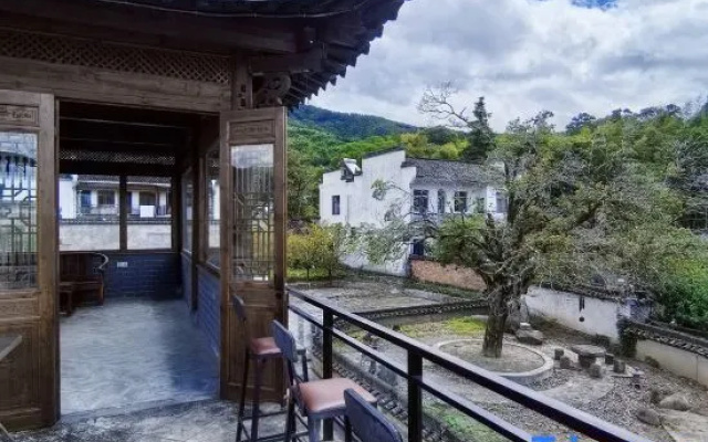 Yunxi Inn – Outside – Huangshan
