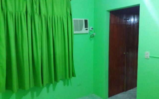 Residencial Azaleas Place Guest House