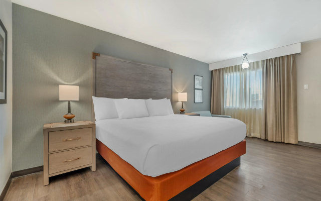 Best Western Plus King's Inn & Suites