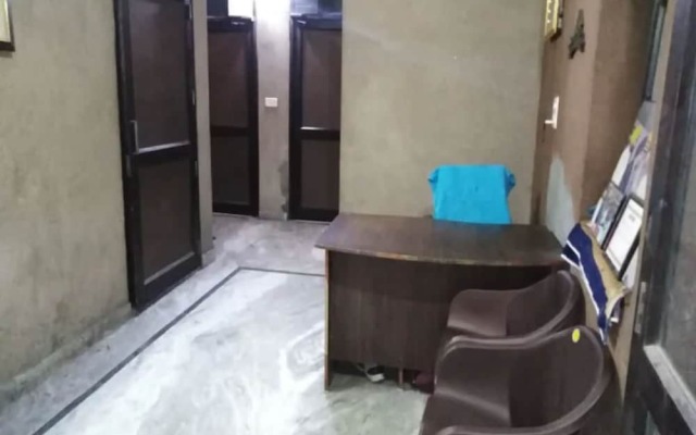 Goroomgo Sidhu Guest House Amritsar