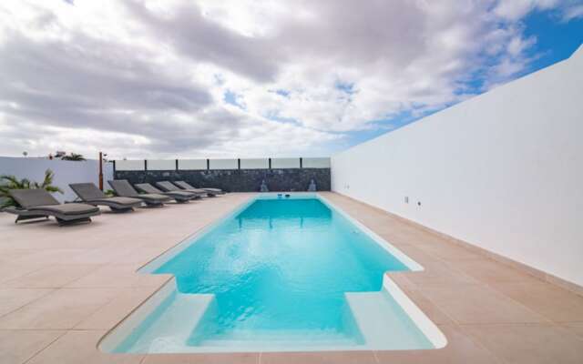 Villa Azahar Suites