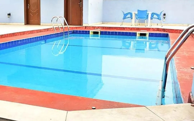 Denami Suites