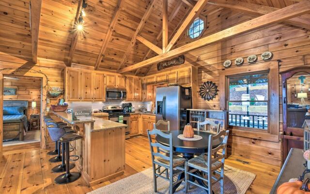 Bent Tree Cabin With Mountain & Lake Views!