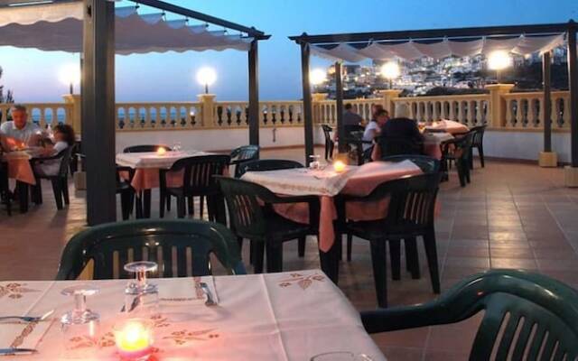 Hotel Incontro
