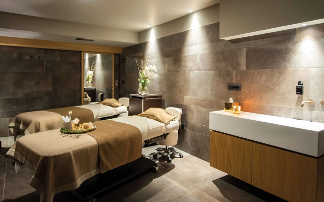 Gold Tower Lifestyle Hotel