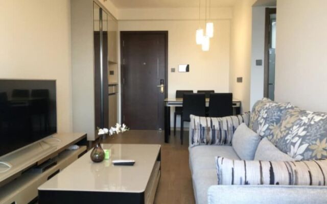 Shengang Executive Apartment (Shenzhen Vanke Yuncheng Store)