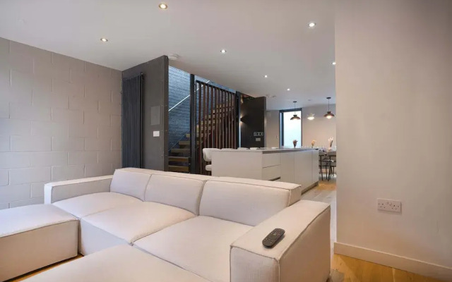Townhouse East by Casacity