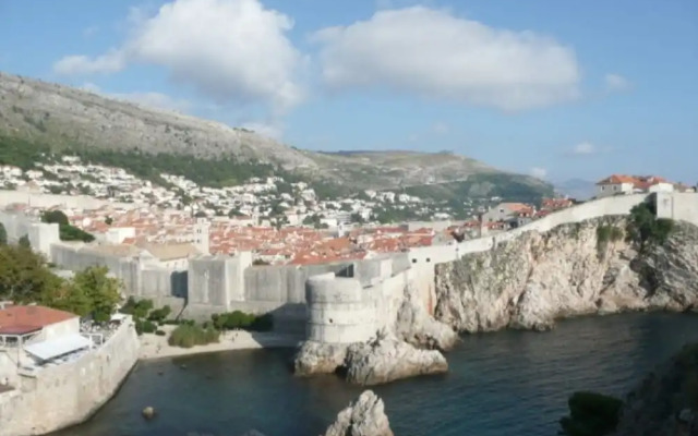 Sea View West Room With Bath, Kitchen, Yakuzzi on Terrace