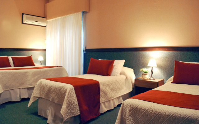 Hotel Leoncia