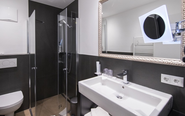 TWO TIMEZ - Boutique Hotel