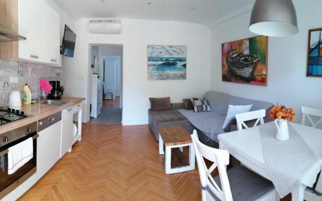 Dadule Apartments