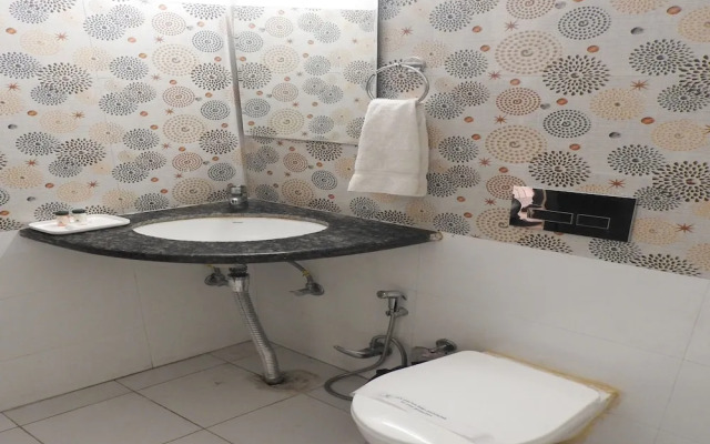 Flagship 8421 Hotel Seven Hills