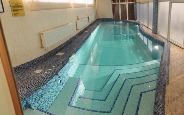 Lux Hotel