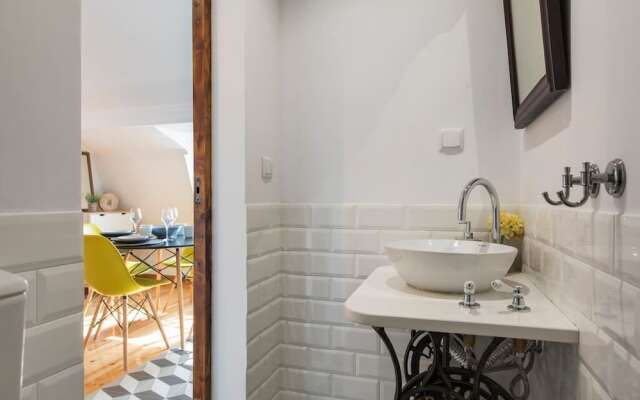 Sunny Studio in City Center