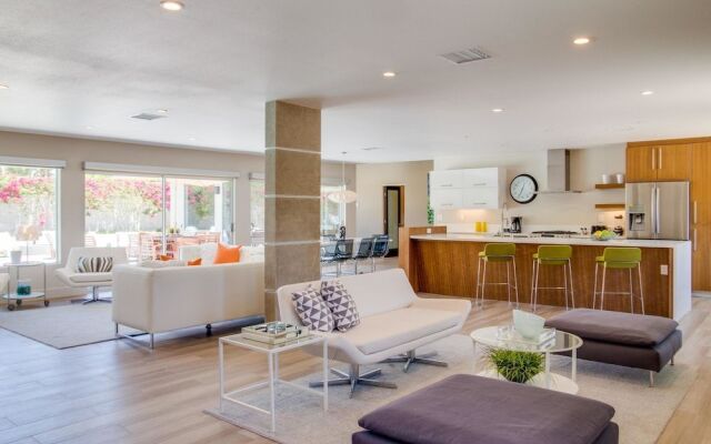 Bon Vivant Palms Holiday home 4