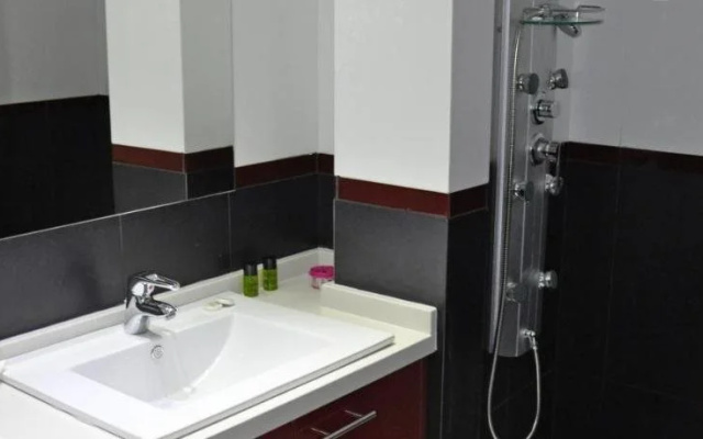 Daniel Apartments & Suites