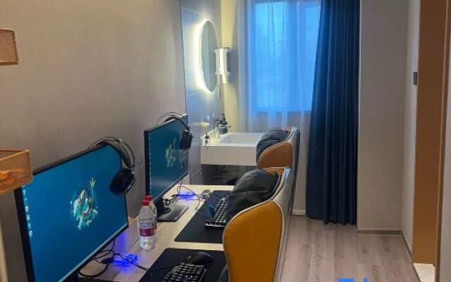 Netfish Esports Hotel (AntingSubwayStationBranchShanghaiAutomotiveConventionandExhibitionCenter)