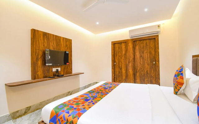Fabexpress Golden Suites