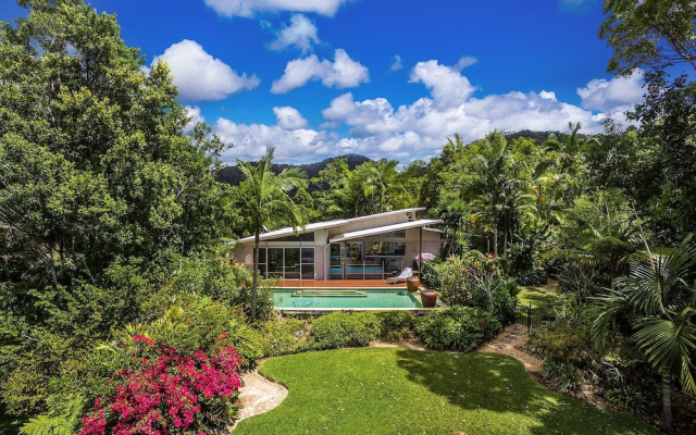 Rosewood House - sweeping ocean views