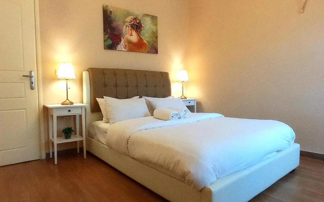 Odyseia Apts I at the Center of the City & Old Town