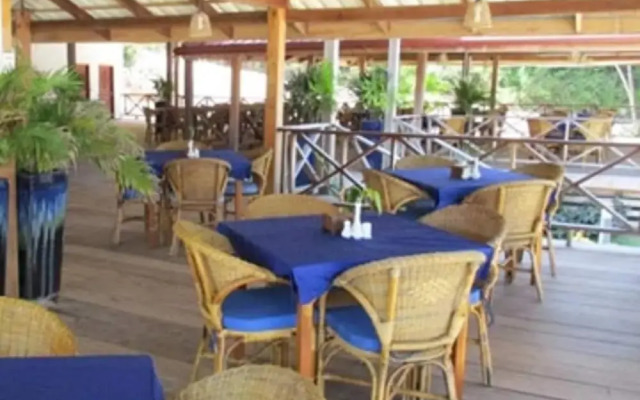 Saracen Bay Resort