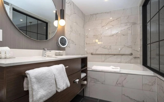 Sandman Signature Sherwood Park Hotel