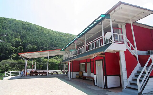 Cheongpyeong Redfox Pension