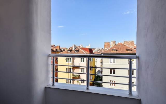 FM Luxury 2-BDR Apartment - Sofia Dream on Skobelev Blvd.