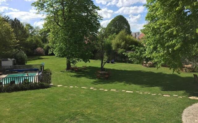 Hotel***Aunette Cottage Senlis