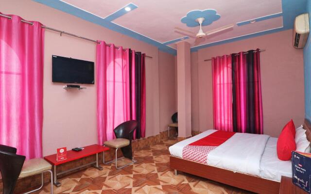 Raj Mahal By OYO Rooms