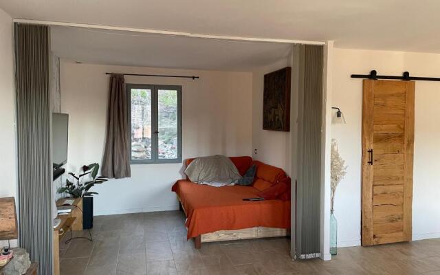La Villa du Pressoir - authentique et spacieuse.