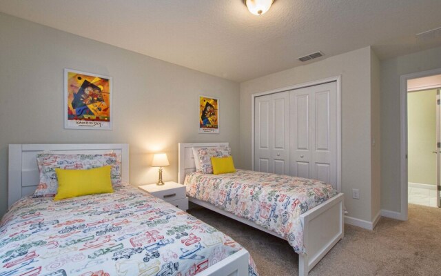 Storey Lake 4 Bedroom Townhome w Splashpool - 1625ST