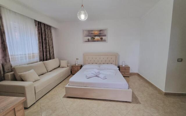 My Holiday House