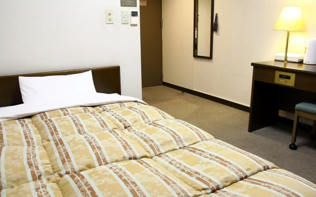 Hotel Route-Inn Court Minami Alps