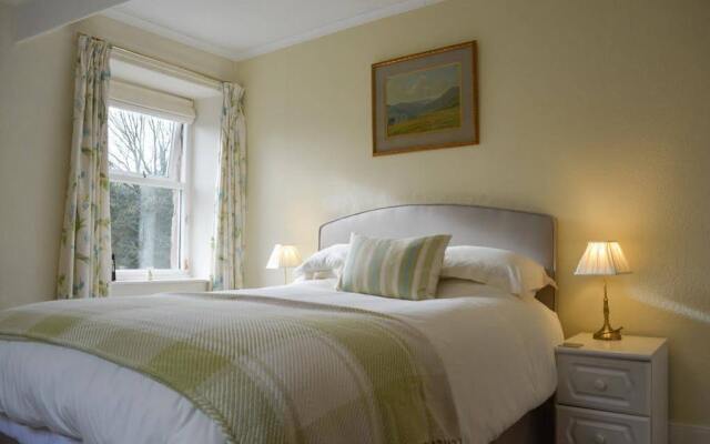Riverside Bed  Breakfast