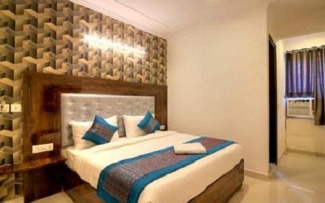 Hotel Ark-Of-Avalon Near Delhi Airport