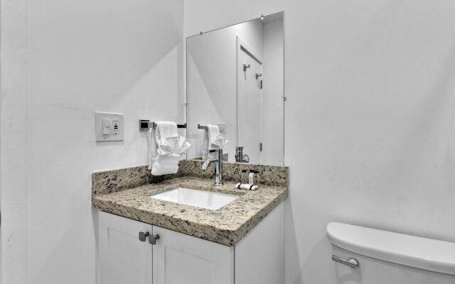 Upper DesignDistrict-Buenavista W-Parkng