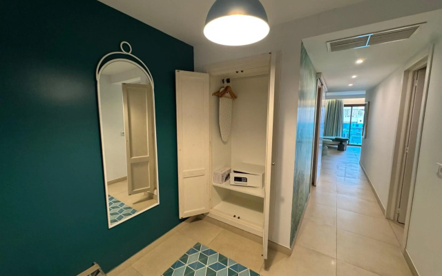 Poniente Playa Aparthotel