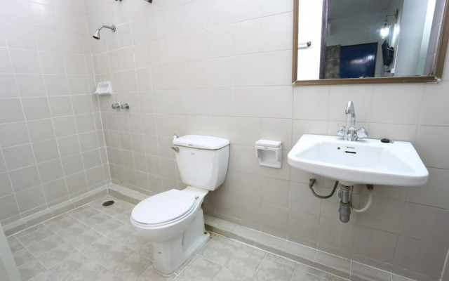 Chomdoi House Hotel (SHA Extra Plus)
